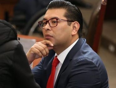 Por: Cortesía Lula Pineda Inicia guerra sucia v/s Paola Angon en San Pedro Cholula