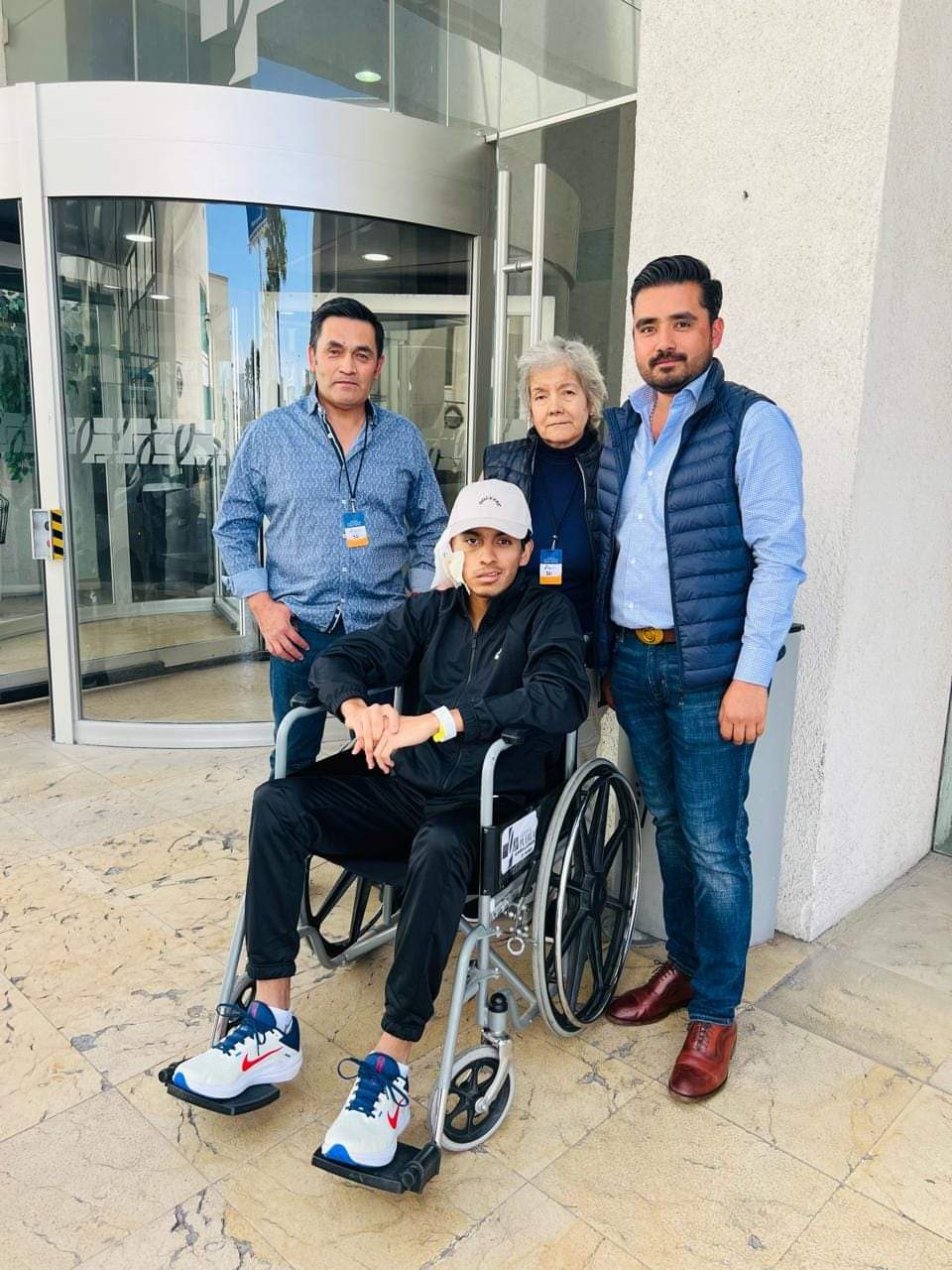 Por: Cortesía Vive para contarlo: dan de alta hospitalaria matador José Ortega