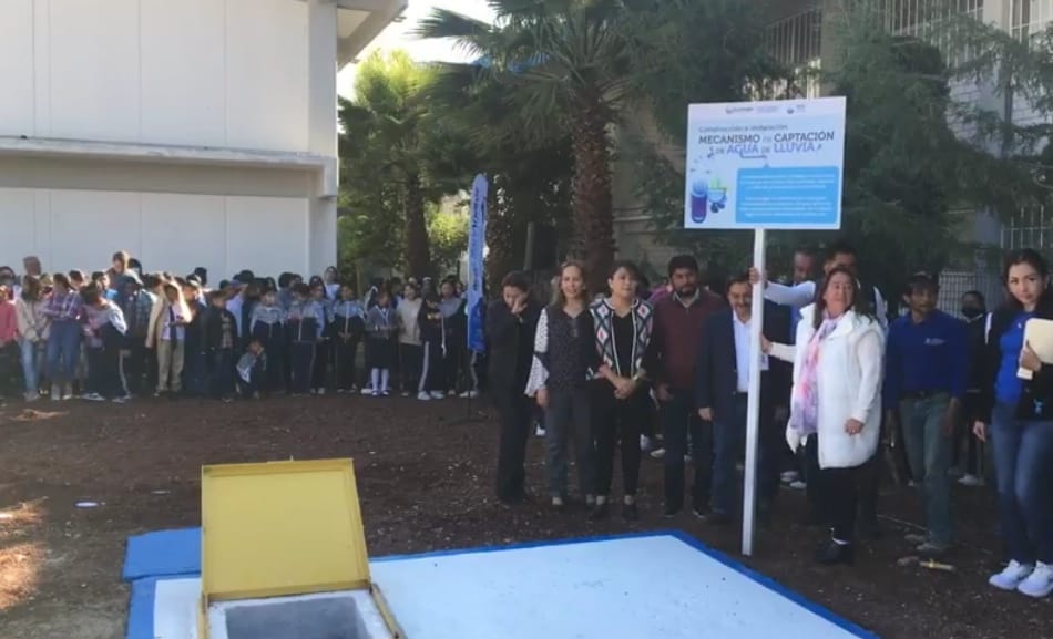 Por: Cortesía Lula Pineda Entrega de ecotecnía en Escuela Primaria "Blandina Torres de Marín" de San Andrés Cholula