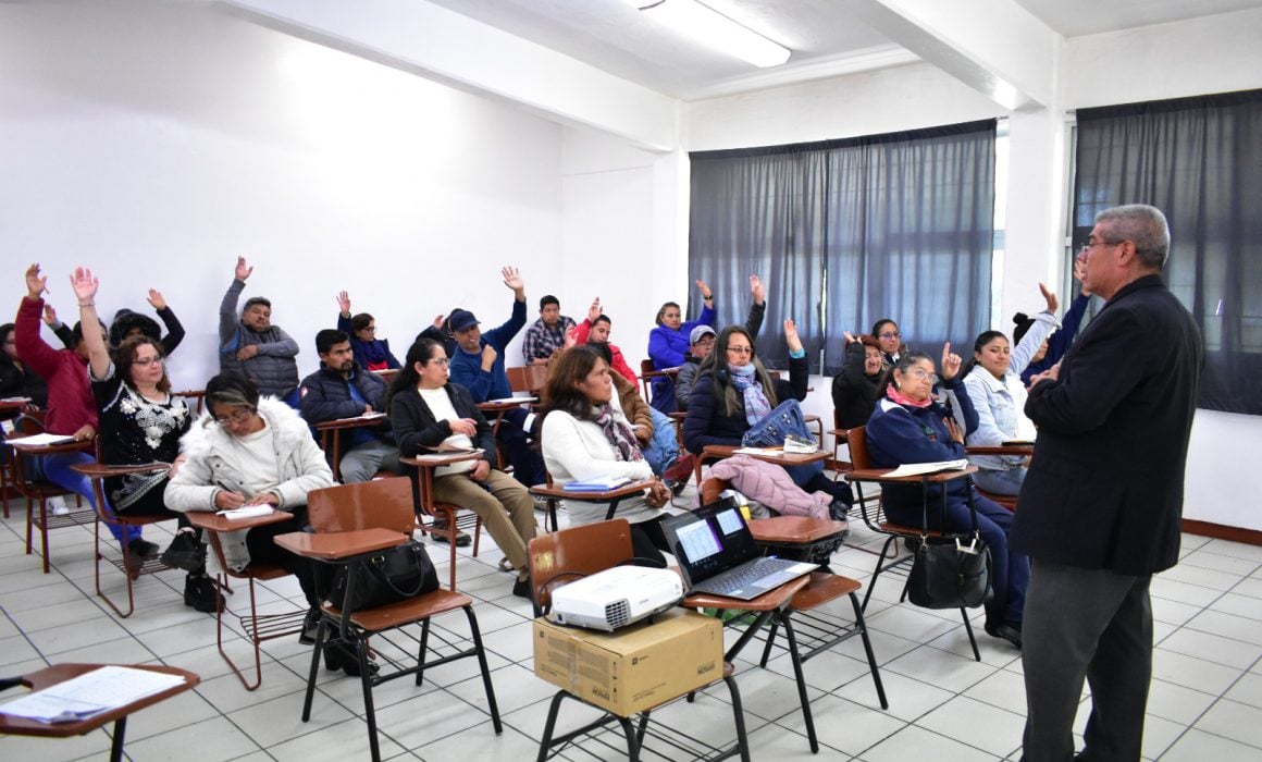 Capacitó Cecyte a personal directivo, docente y administrativo