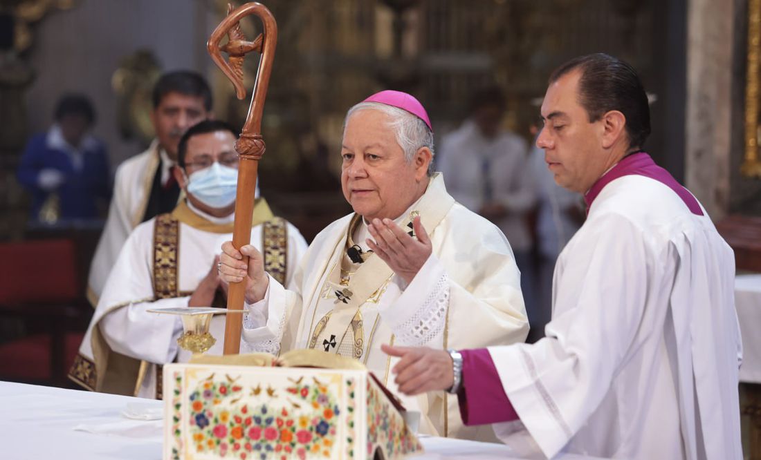 Por: Cortesía Arzobispo Víctor Sánchez Espinosa da la bienvenida a doce nuevos sacerdotes en Puebla
