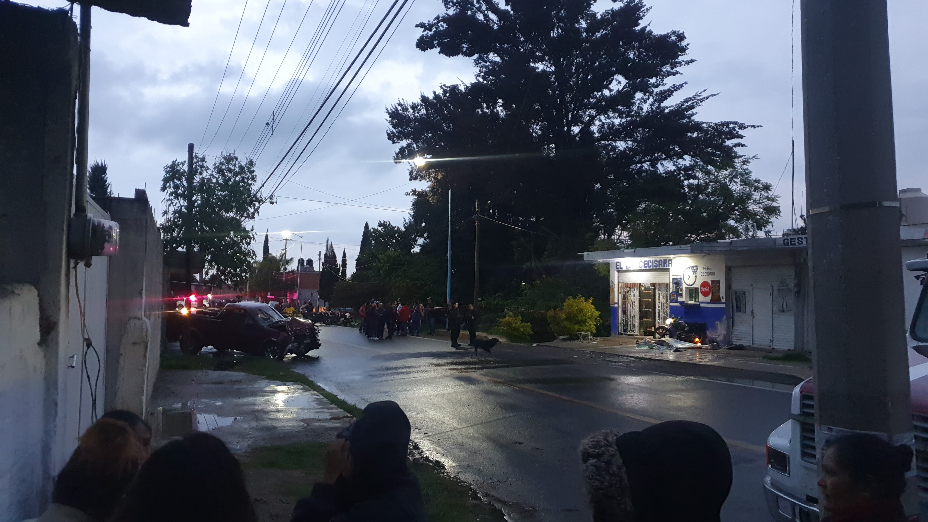 Por: Cortesía Muere motociclista en aparatoso accidente ocurrido en Tetlatlahuca