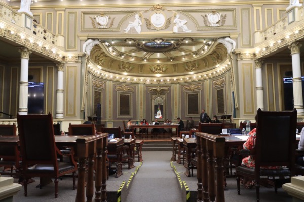 Congreso avala nueva Ley de Notariado y cobro de impuestos a Airbnb en Puebla