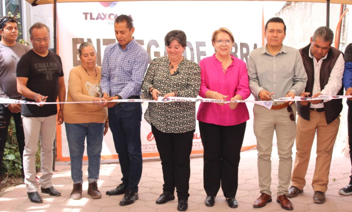 Entrega Maribel Pérez Arenas obras de beneficio de Tizatlán y Tepehitec