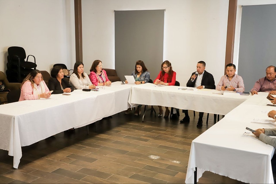 Por: Cortesía Lula Pineda Cabildo aprueba nombramiento de nuevo juez de paz de la colonia Emiliano Zapata