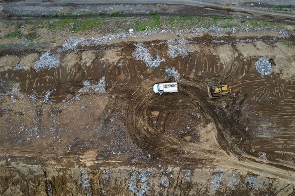 Por: Cortesía Lula Pineda Pierde PROFEPA queja contra la recolocación de sellos de clausura del basurero de San Pedro Cholula