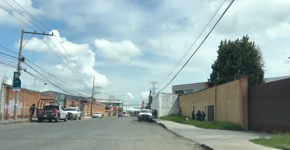 Cateo en bodega de Sanctorum: Encuentran camión presuntamente robado