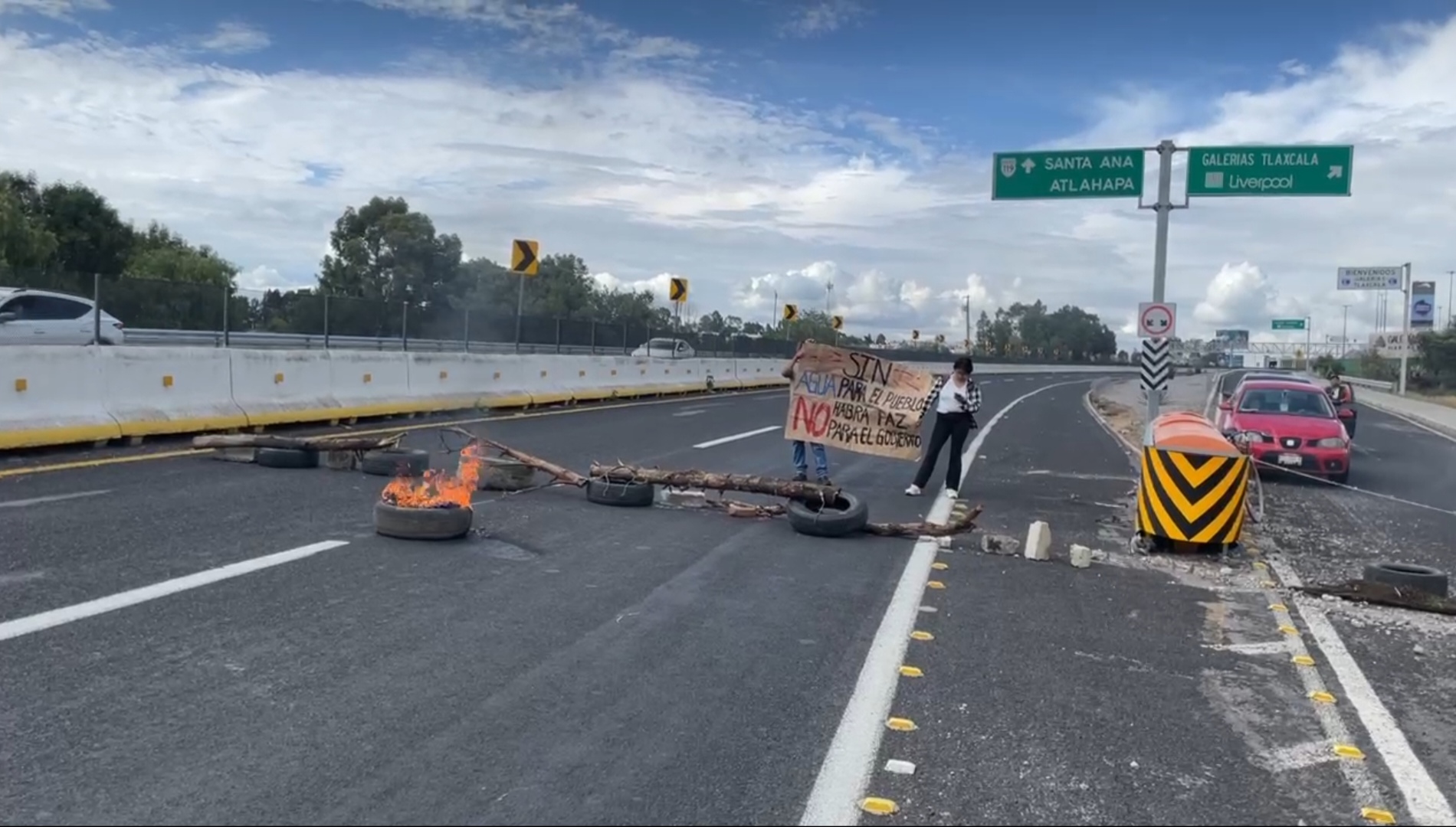 Por: Cortesía Por segundo día, habitantes de Atlahapa regresan a bloqueos