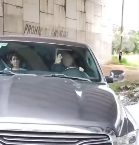 Tunden a diputado federal electo por pretender burlar cierre carretero