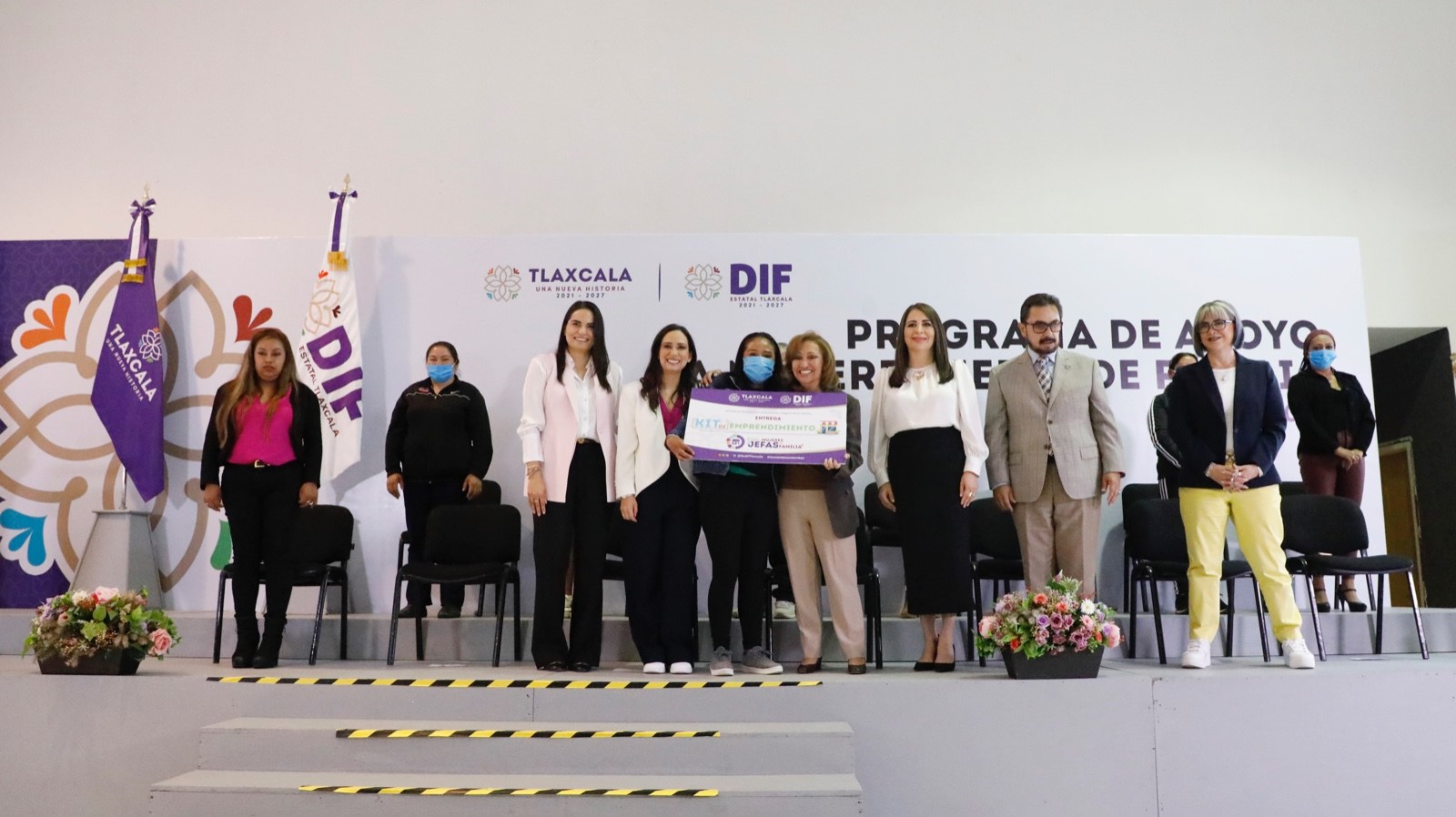 Por: Cortesía Soñemos en grande, dice Lorena Cuéllar a jefas de familia emprendedoras