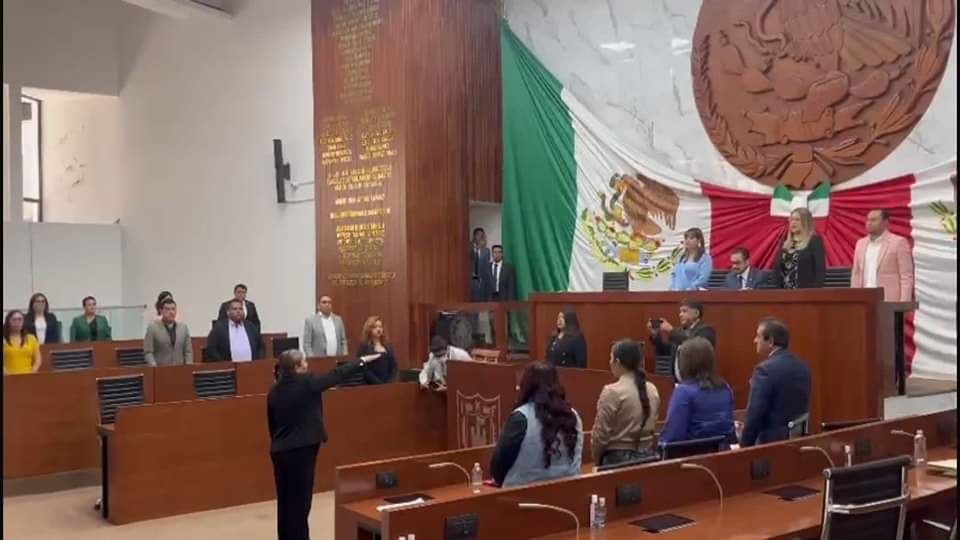 Por: Especial  ¿Designación a modo? Congreso elige a Ernestina Carro como titular de la FGE