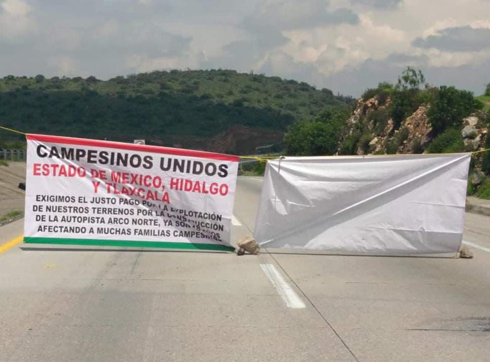 Por: Cortesía Continúa bloqueo en Arco Norte, ejidatarios exigen respuesta de López Obrador