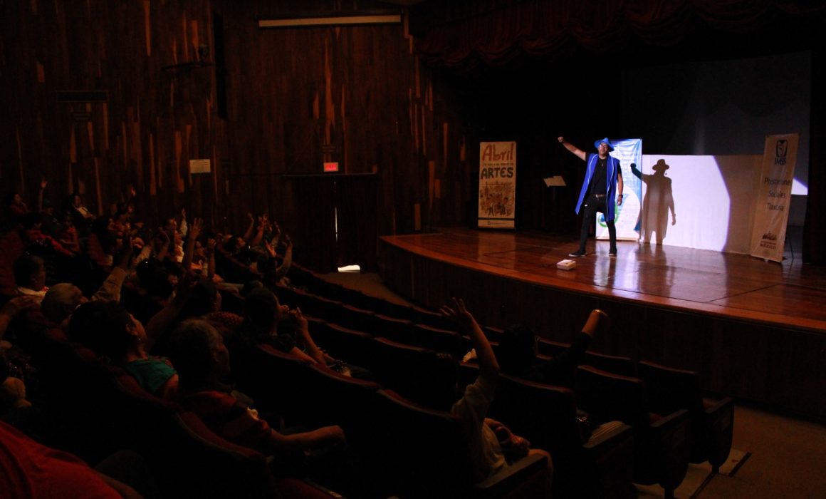 Con cuentacuentos llega Cuentos azulado con Factor Teatro