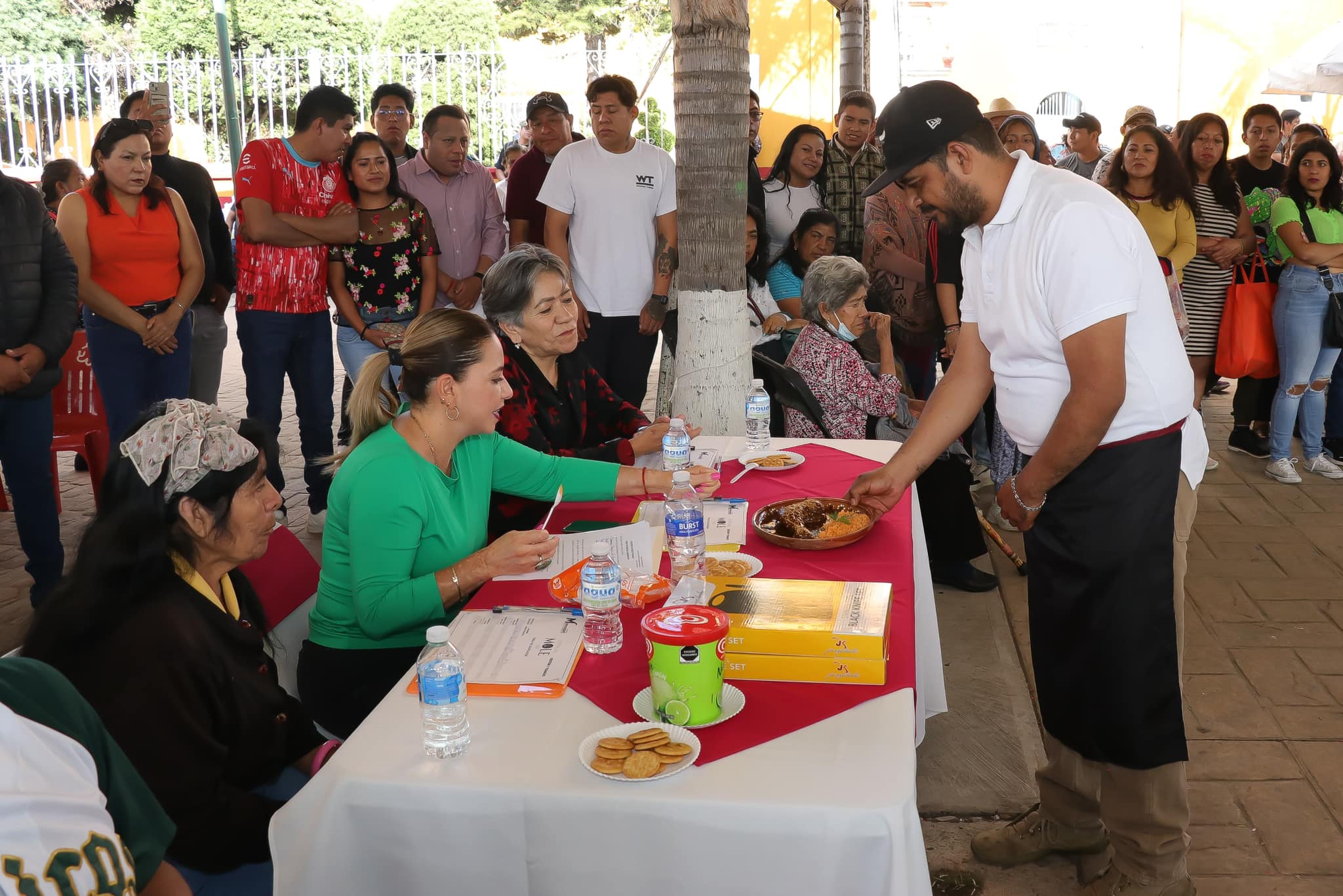 paola angon concurso de mole santiago momoxpan 3