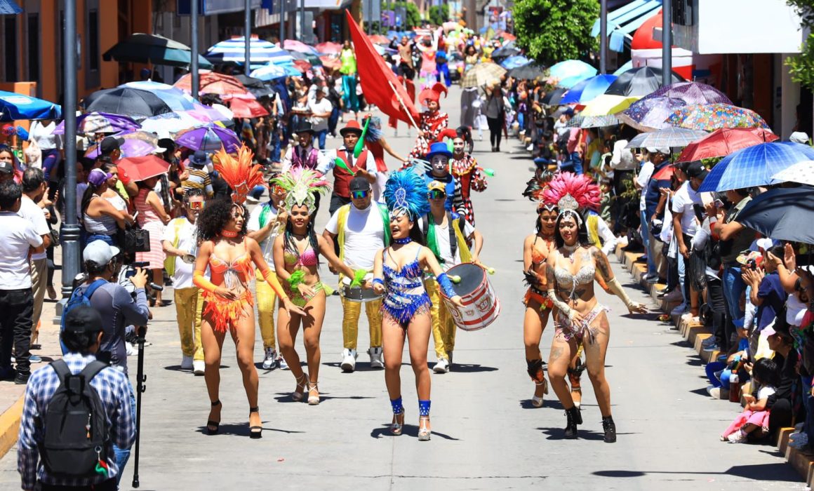 Por: Cortesía Un éxito total el tradicional desfile de Chiautempan 2024