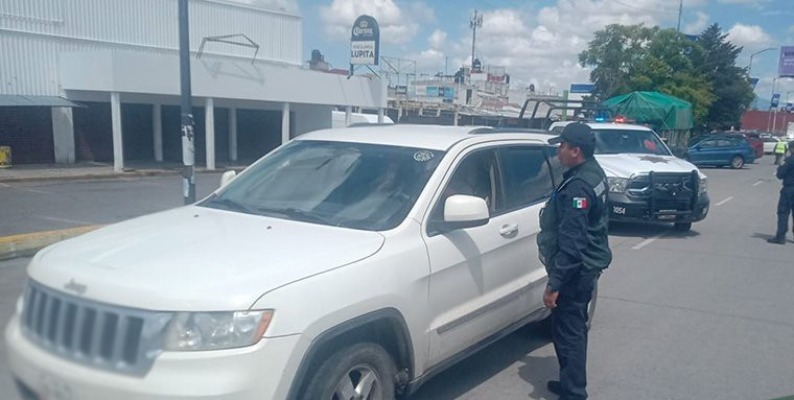Reanudan operativos en Puebla para control de verificación vehicular 