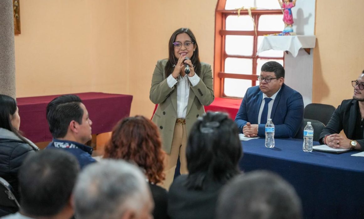 Encabeza Fernanda Espinosa entrega de donación de lentes graduados a PPL