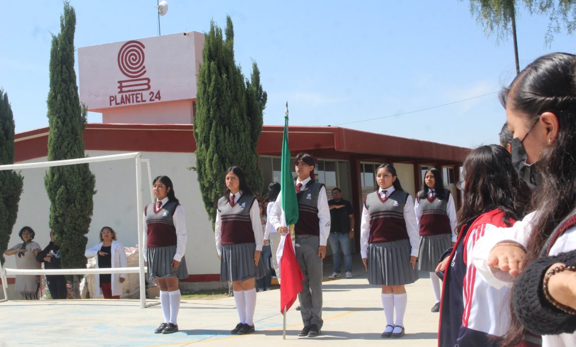 Entregaron ITEA y COBAT 13 certificados en el marco del Monae