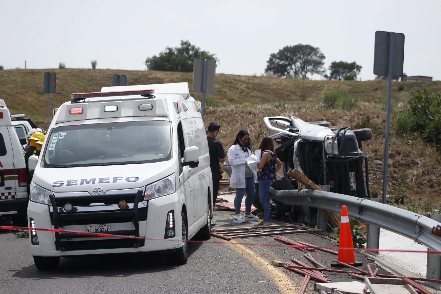Por: Cortesía Hombre muere prensado tras volcadura en la autopista Puebla-Tlaxcala