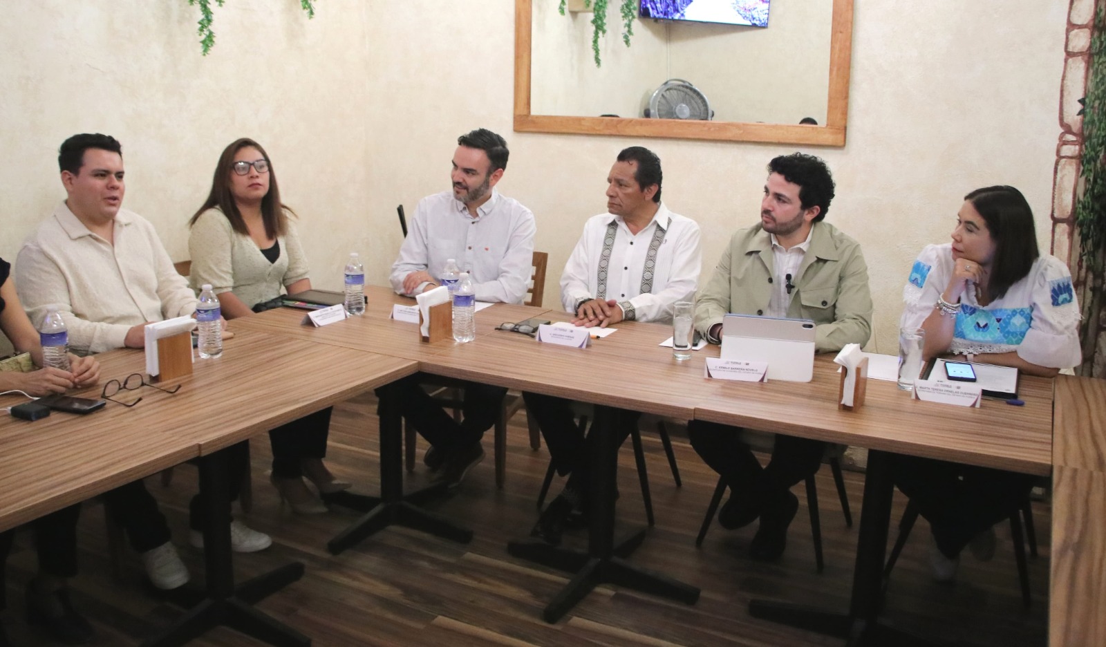 comunicado oficial Con capacitación, gobierno estatal consolida sistema de clústeres
