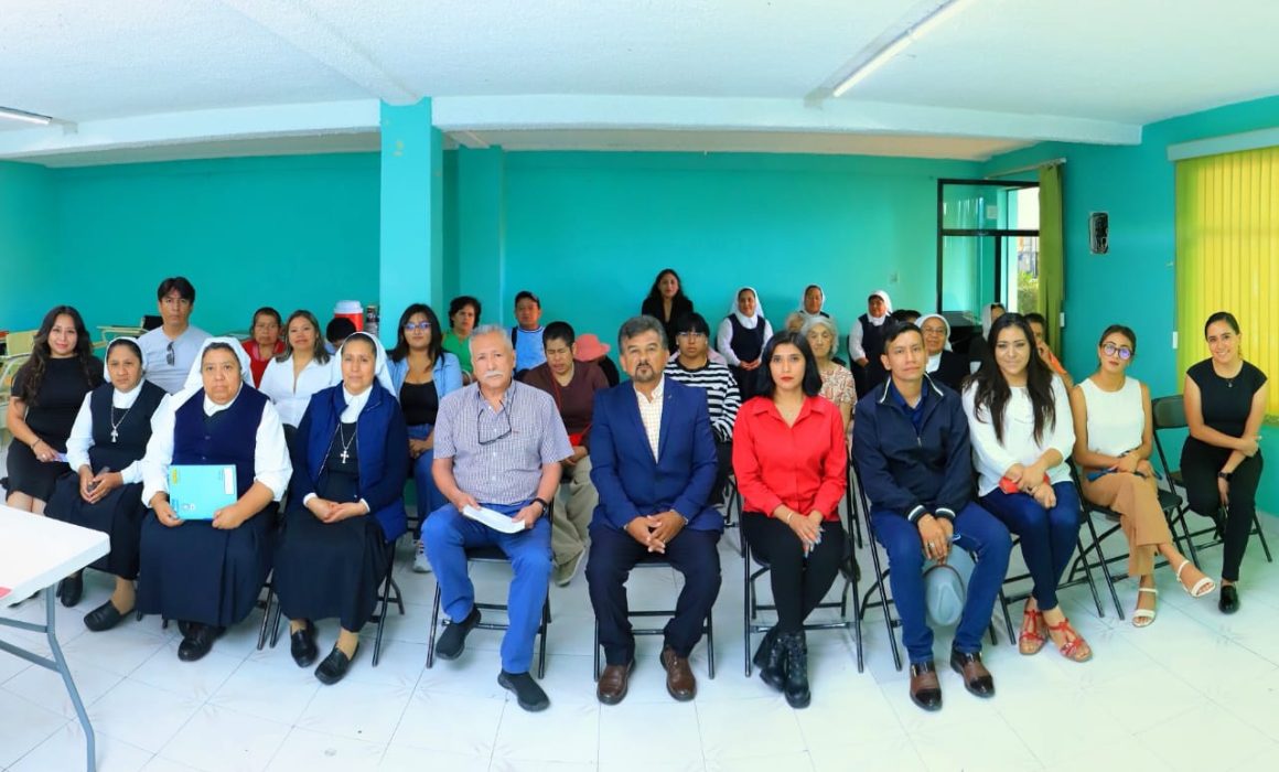 Impulsa UATx acciones de capacitación gerontológica