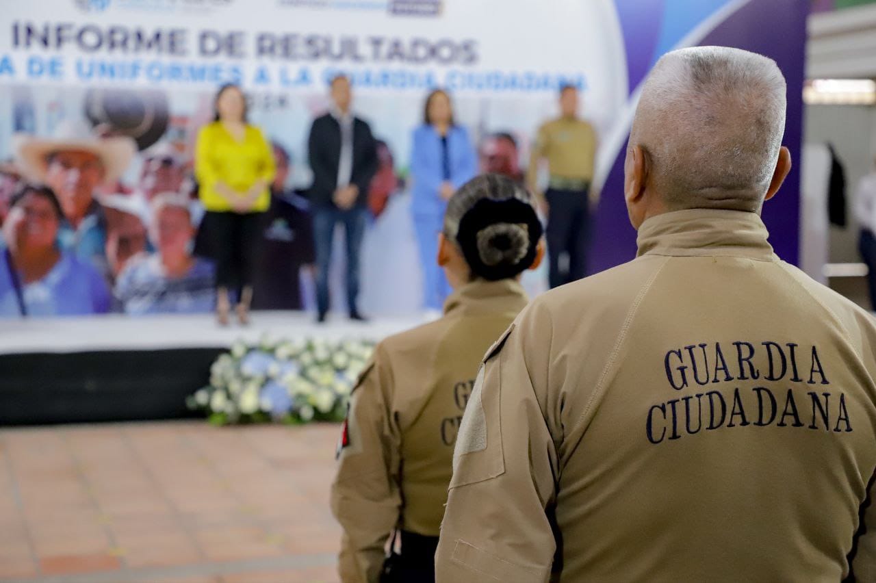 comunicado oficial Realiza Mundo Tlatehui tercera entrega de uniformes a elementos de la Guardia Ciudadana