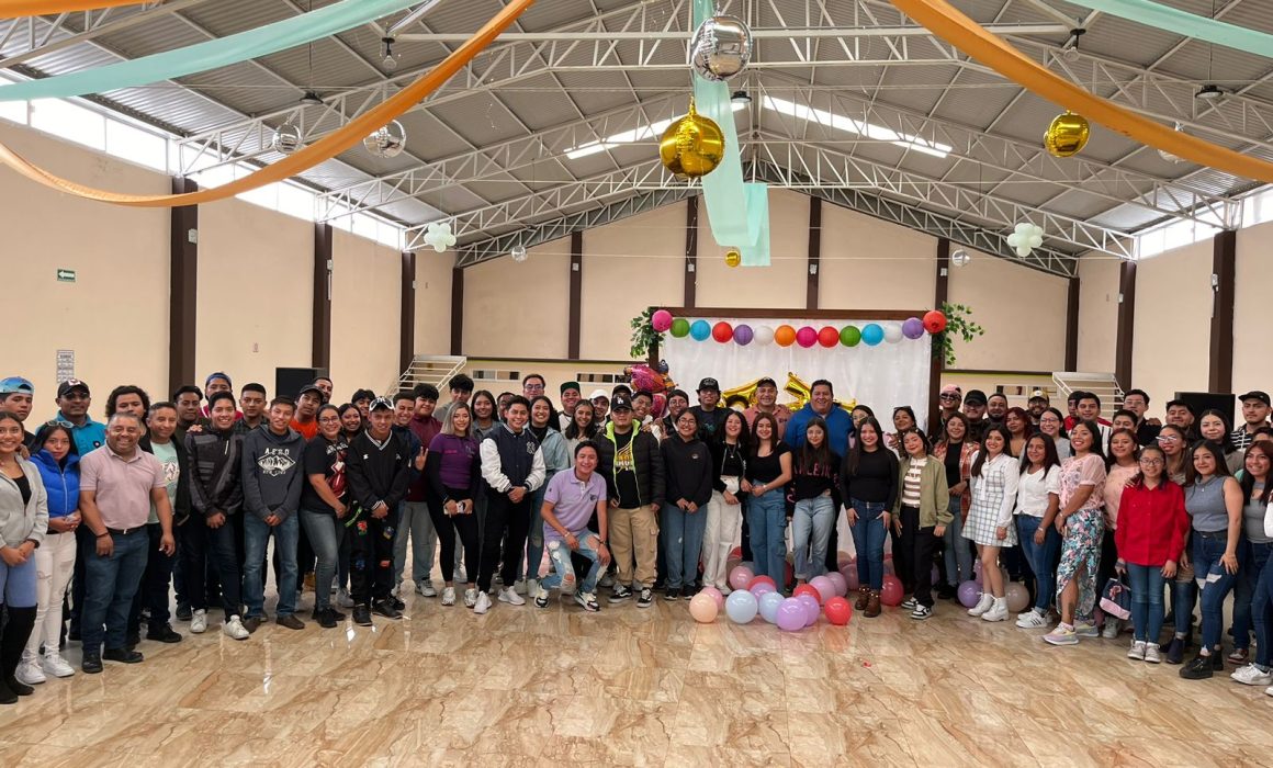 Celebra UPTX foro de las Tecnologías de la Información