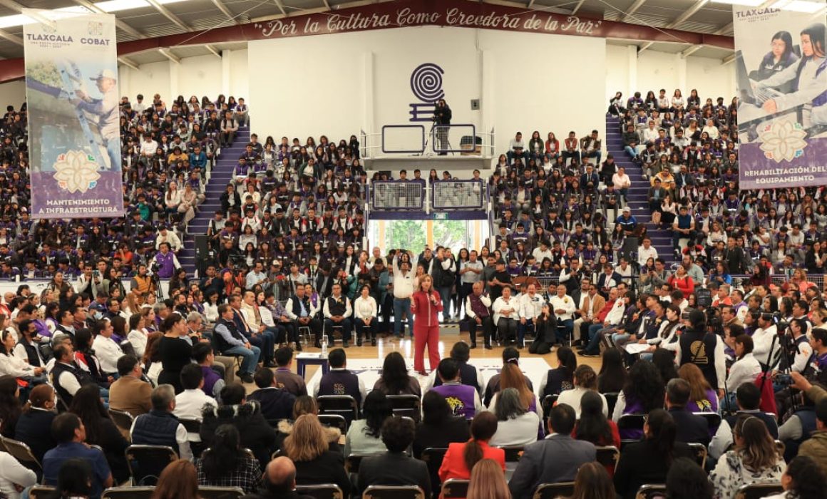 Entrega Gobernadora equipo y mobiliario a planteles del Cobat