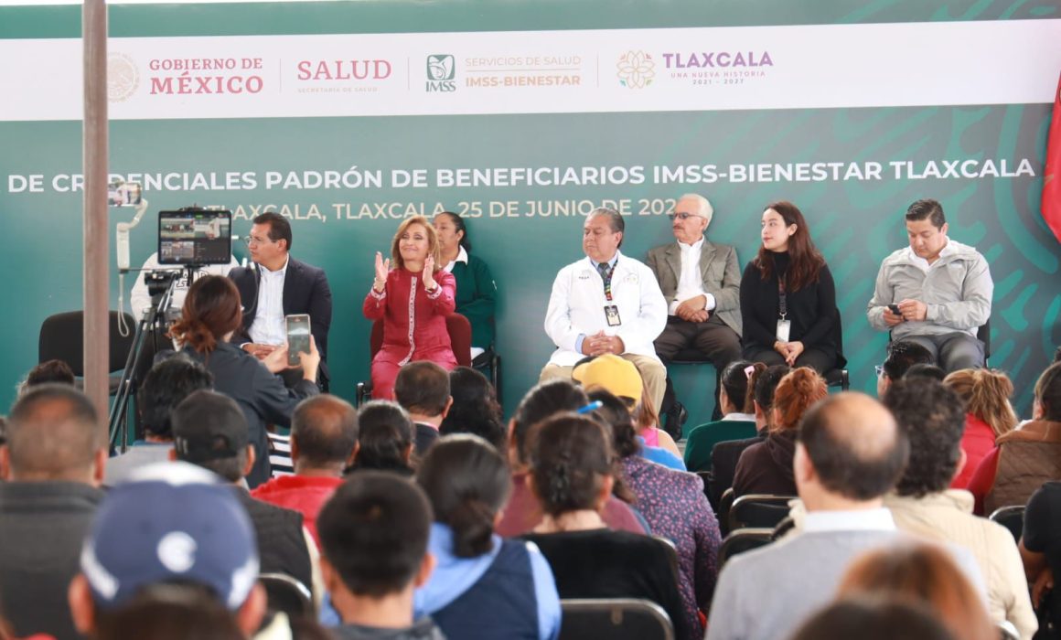 Por: Cortesía Alcalde de Chiautempan atestigua entrega de credenciales del IMSS-Bienestar