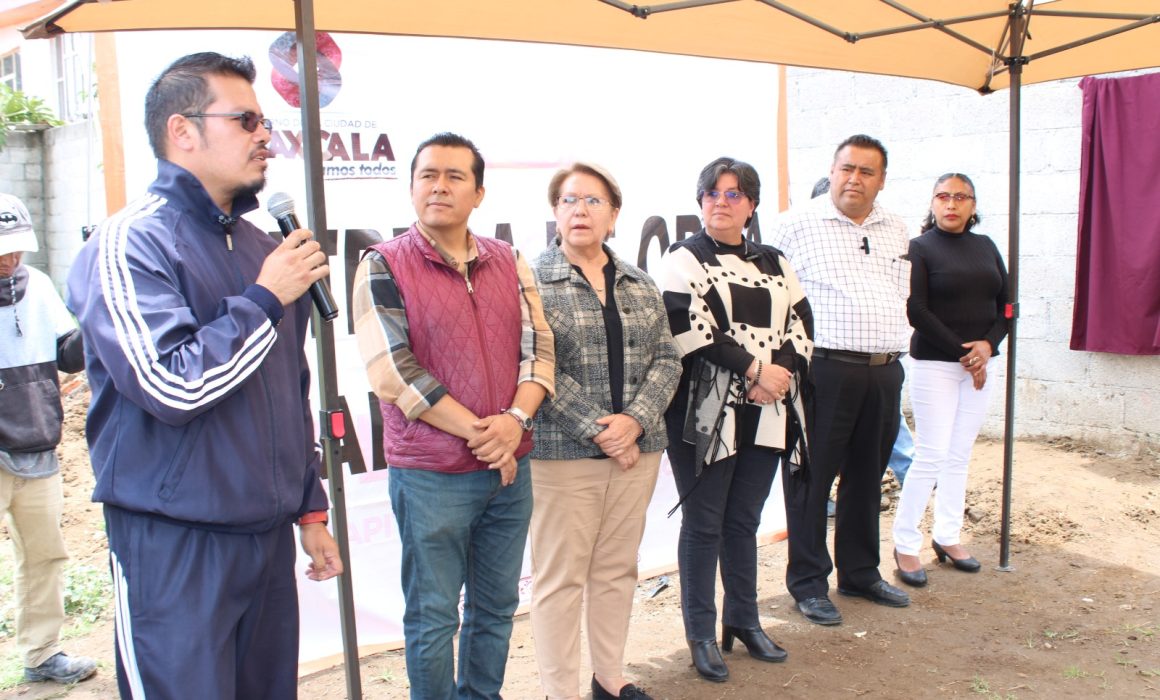 Por: Cortesía Entrega Maribel Pérez Arenas obras de beneficio en Ocotlán y Tepehitec