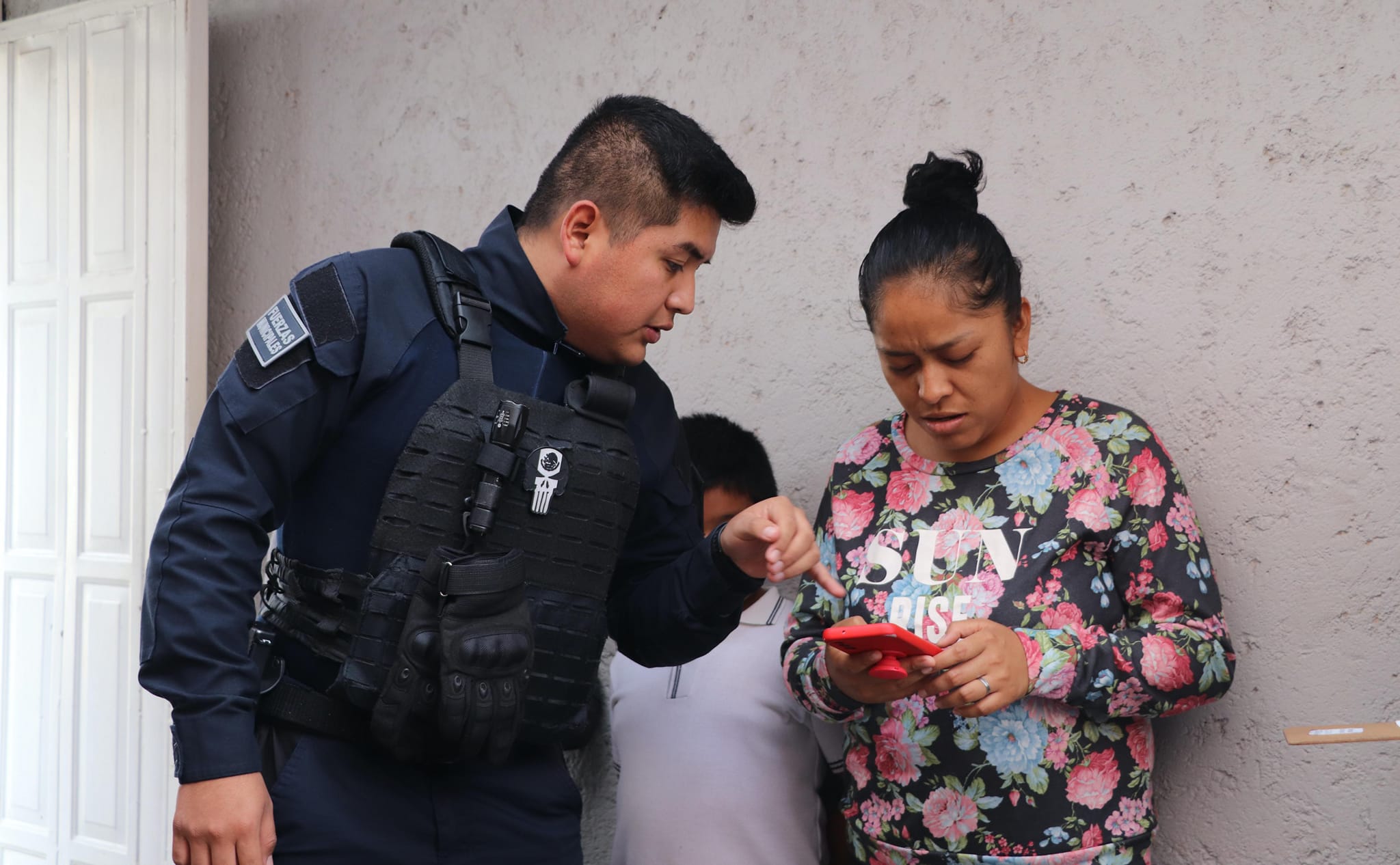Por: Cortesía Lula Pineda Programa “Protegiendo Cholula” suma a vecinos y comerciantes de Santiago Momoxpan
