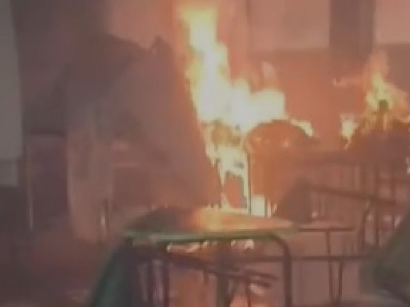 Por: Cortesía Incendian urnas en Cuautitlán Izcalli