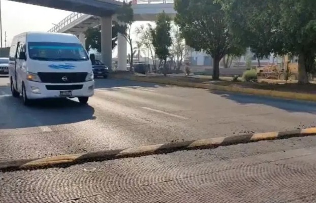 Gobierno coloca 46 reductores de velocidad temporales en Vía Atlixcáyotl 