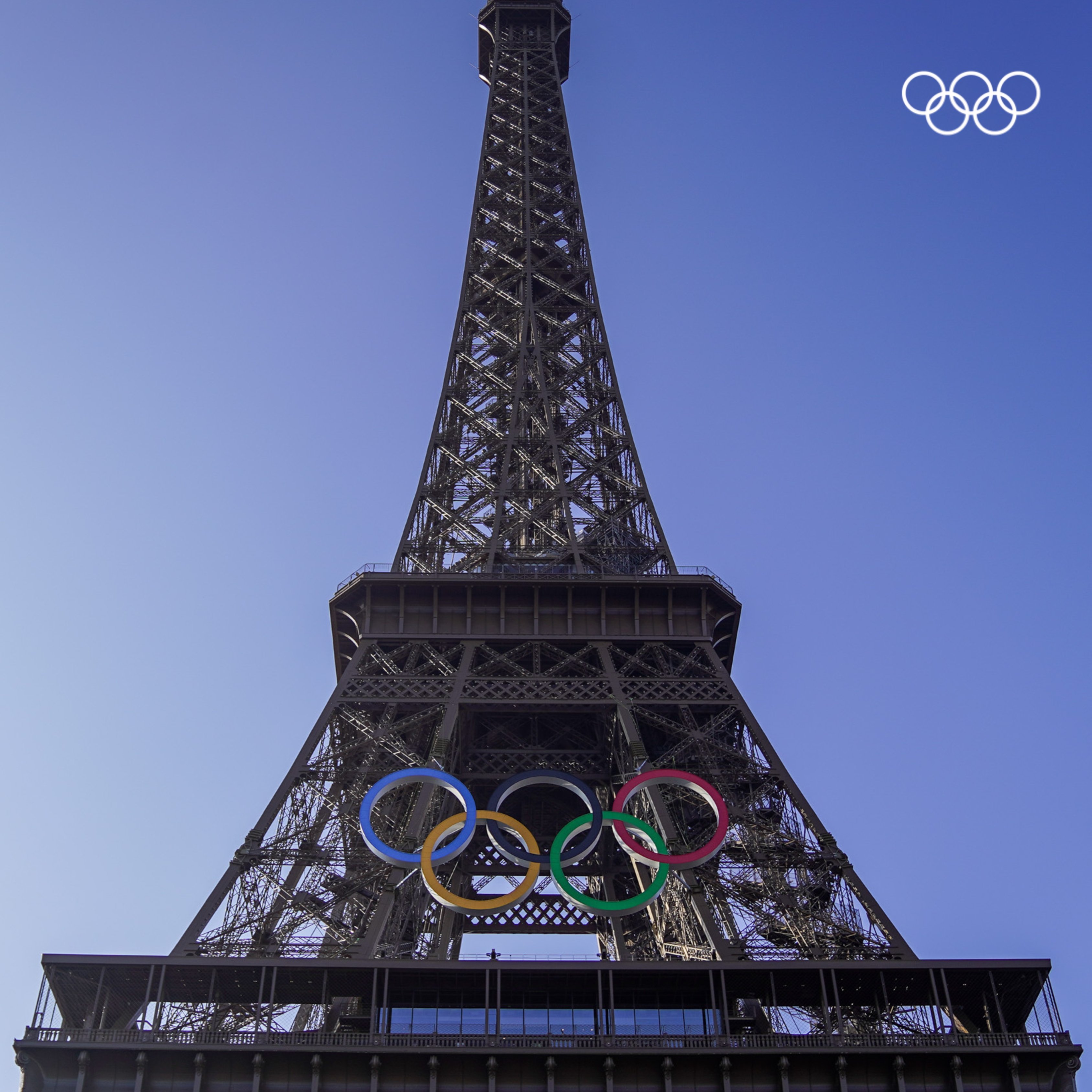 Por: Cortesía Torre Eiffel fue decorada con los aros olímpicos a 50 días de París 2024