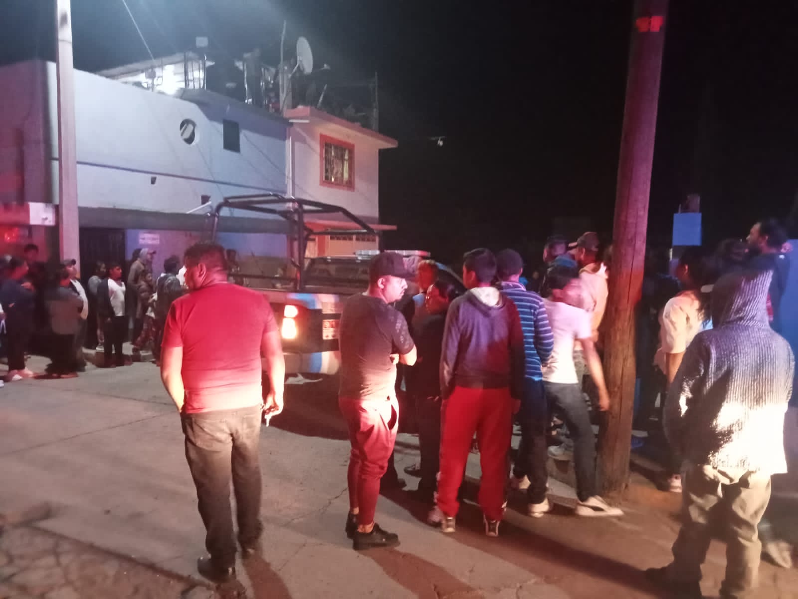 Por: Cortesía Presuntos asaltantes de transporte público se salvan de ser linchados en Calpulalpan