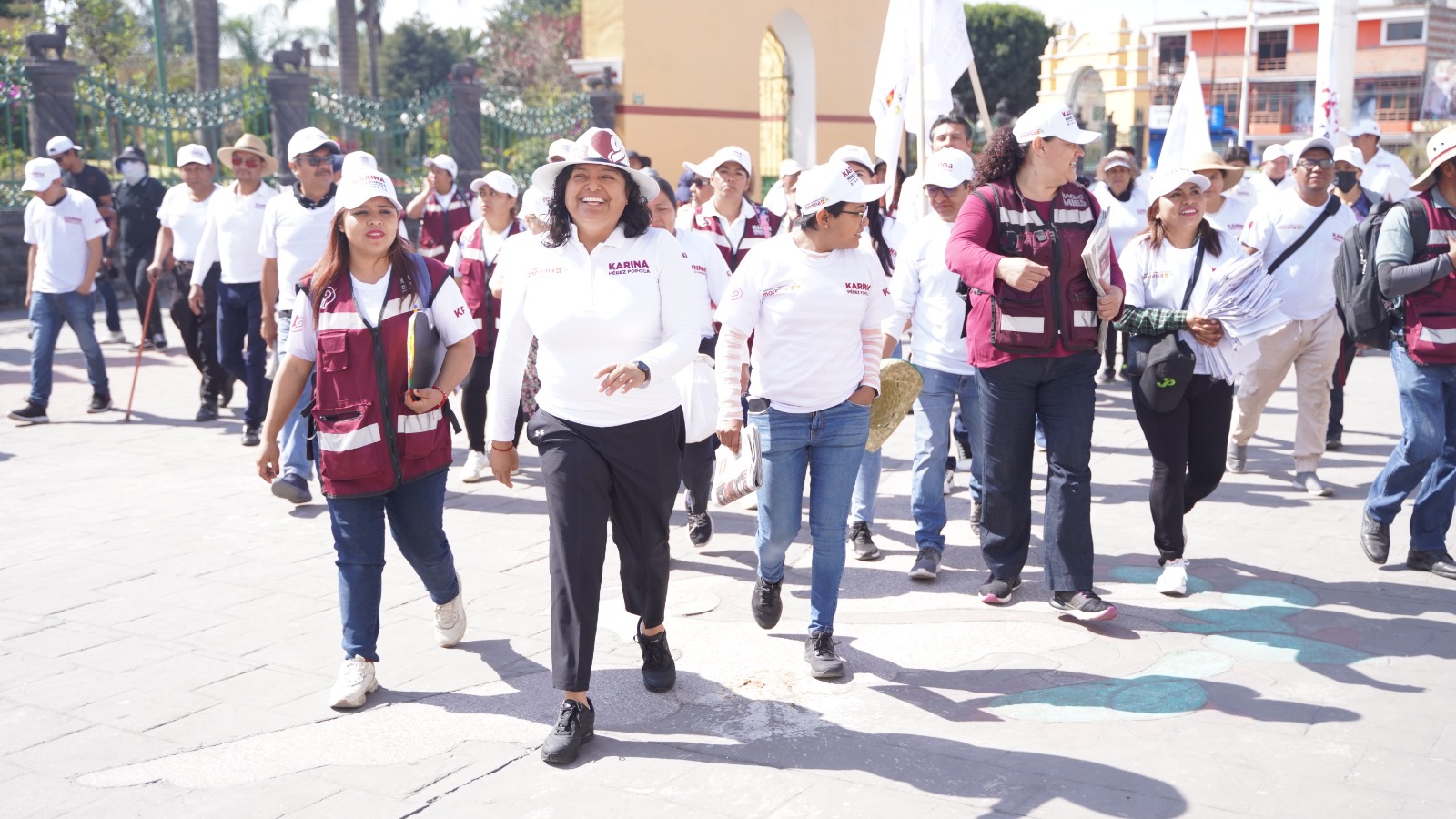 Por: Cortesía Lula Pineda Karina Pérez Popoca caminará de la mano con Omar Muñoz Alfaro, candidato a la alcaldía de Cuautlancingo