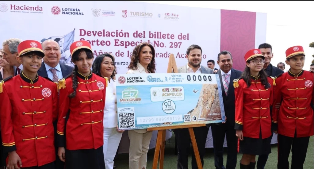 Foto: Cortesía Presentan en Puebla billete conmemorativo de La Quebrada para apoyar la reconstrucción de Acapulco