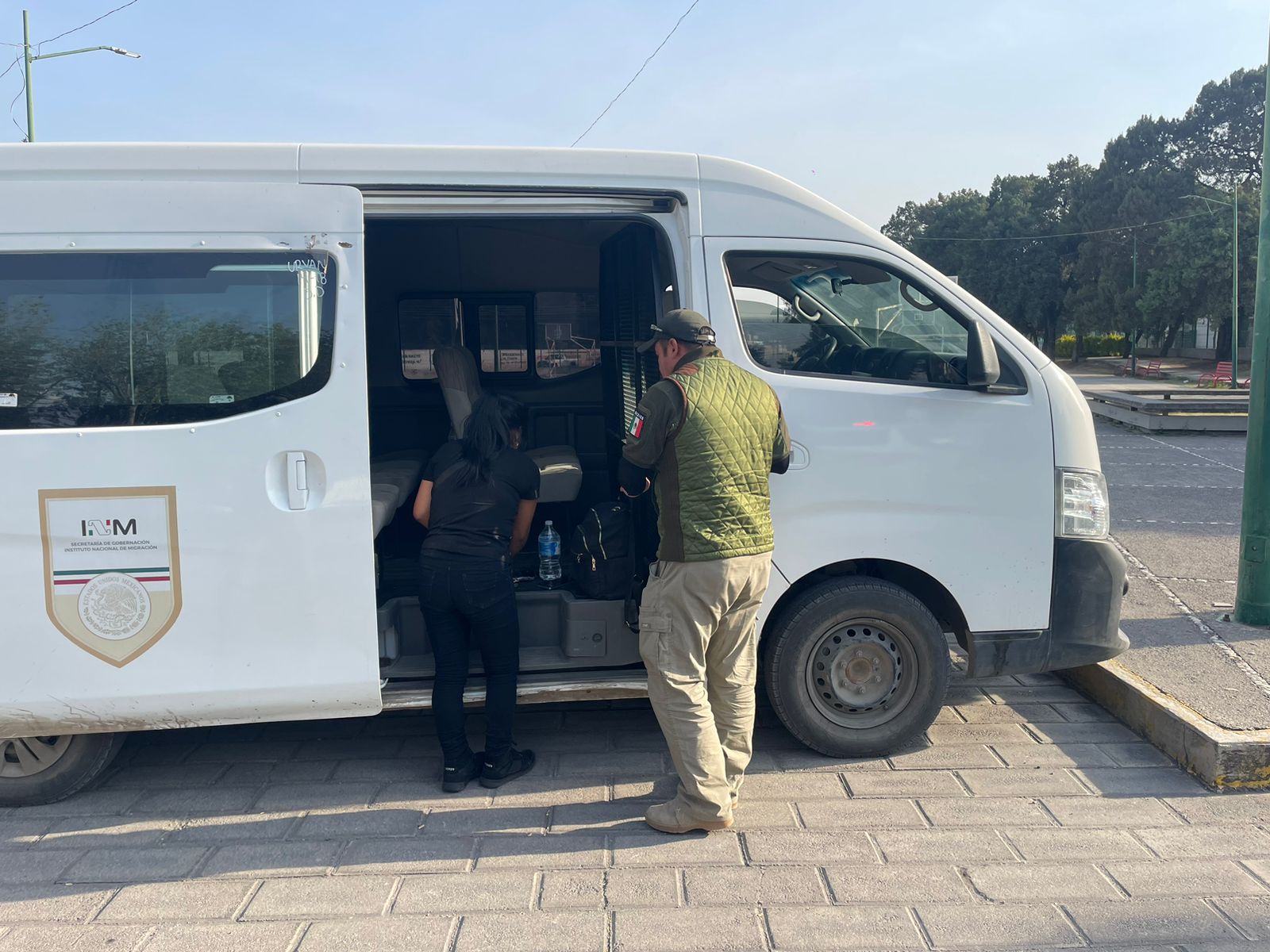 Por: Cortesía Detenidos conductores de plataforma por tráfico de indocumentados en Apizaco