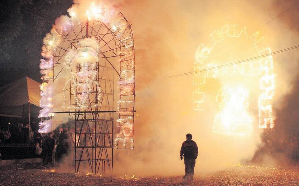 A pesar de incidentes, continúa quema de pirotecnia en Tlaxcala: Diócesis