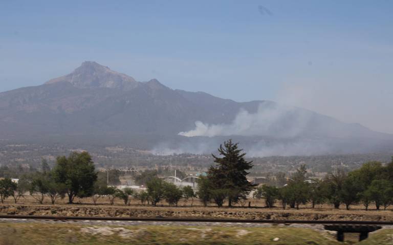 Liquidados nueve de 12 incendios registrados en Puebla