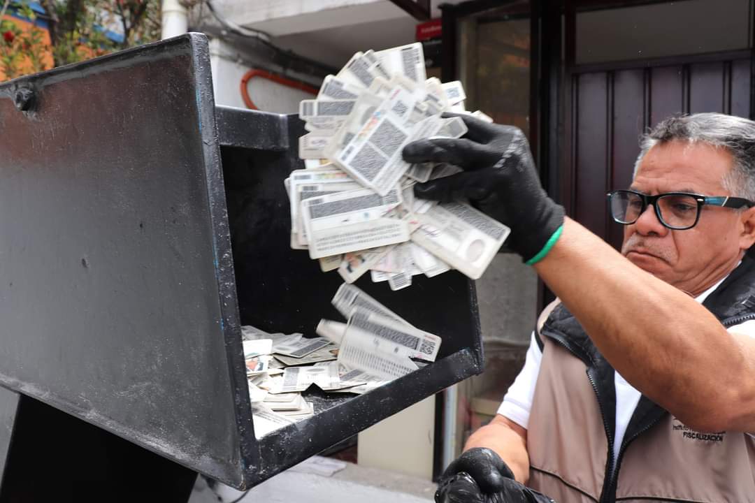 Perfila INE a comité de vigilancia