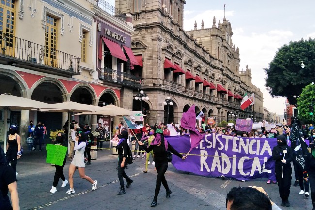 Colectivas feministas de Puebla exigenno politizar la marcha del 8 de Marzo