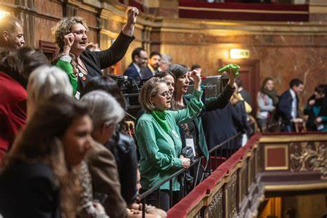 Por: Cortesía Francia primer país en el mundo constitucionalizar el aborto