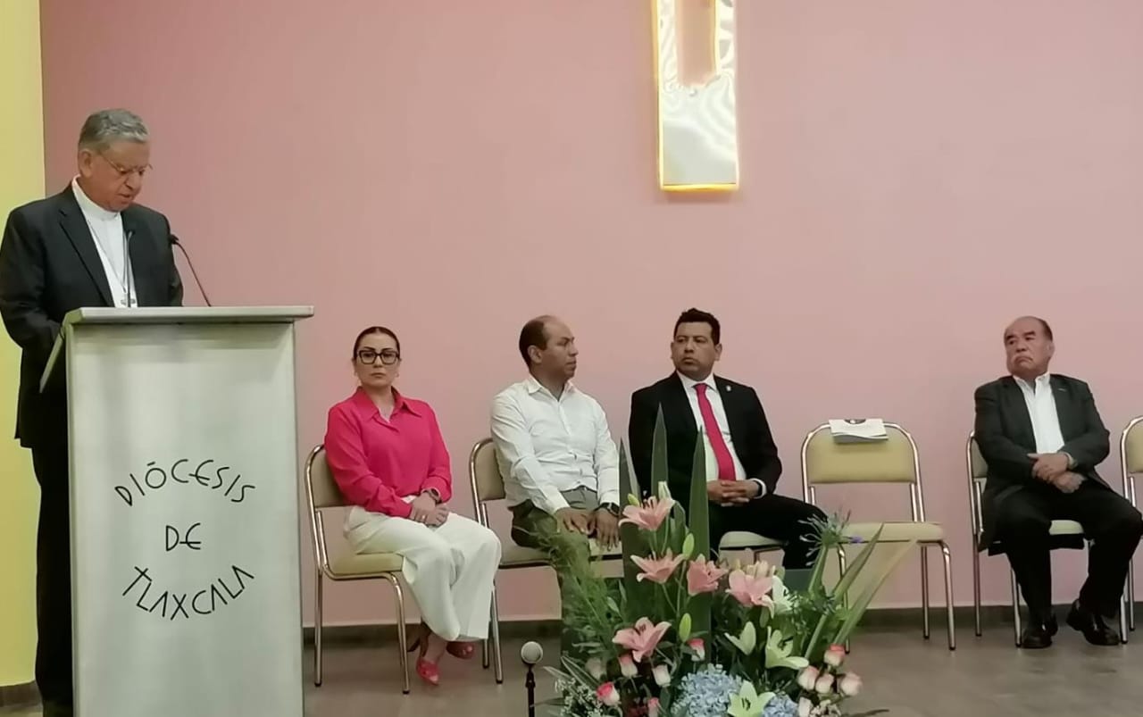 Presencia Diócesis firma de acuerdo por la paz