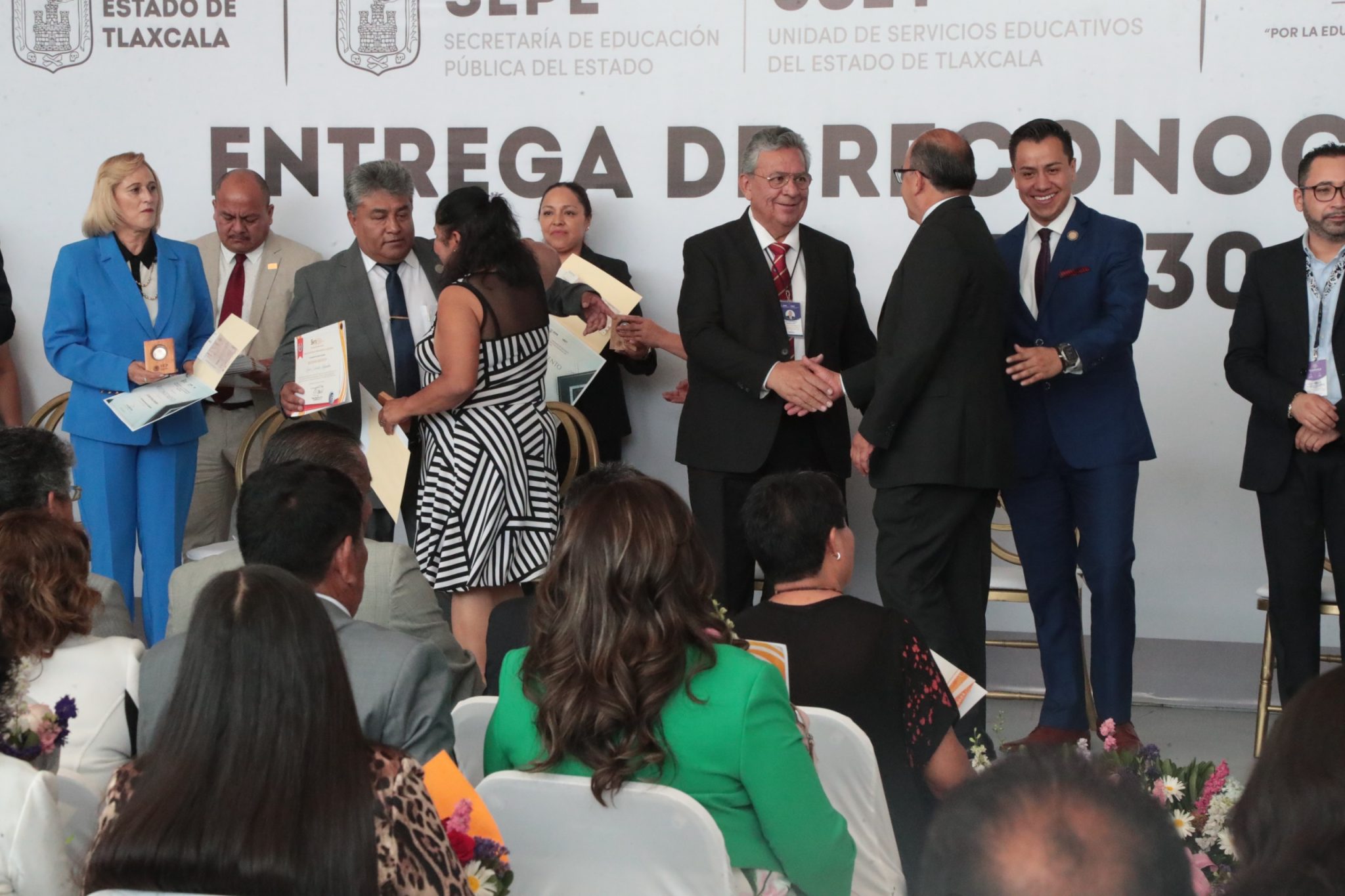 Por: Cortesía Gobierno del Estado reconoce a docentes tlaxcaltecas de la sección 55 del SNTE