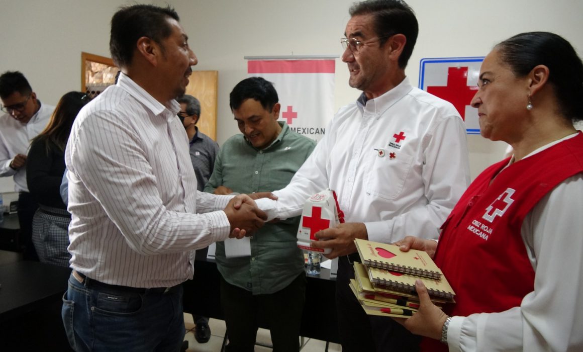 Promueve SMYT y Cruz Roja prácticas responsables entre los conductores