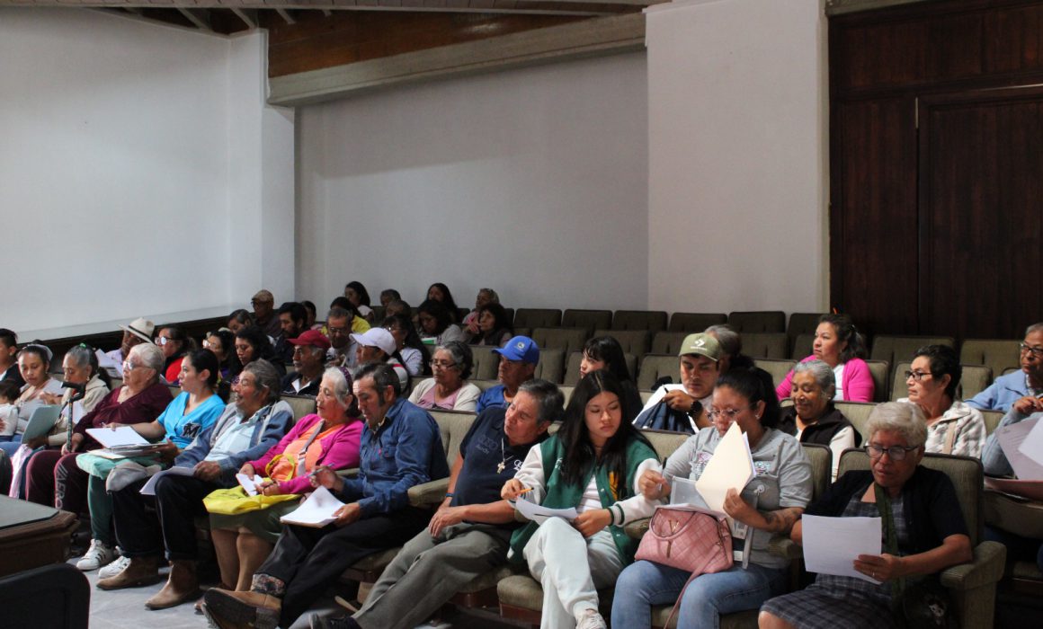 Orienta DAM a adultos mayores en trámite de nuevas visas americanas