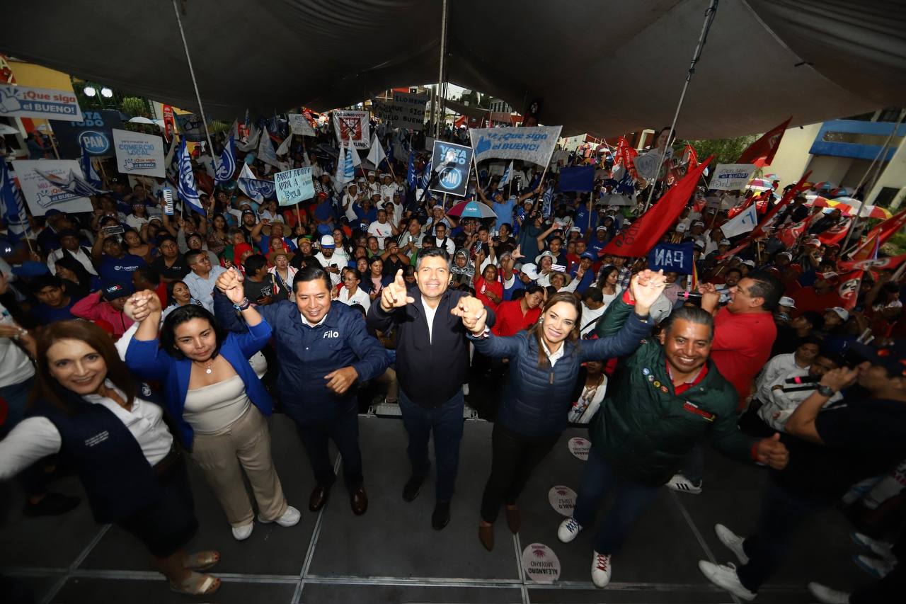 Por: Cortesía Eduardo Rivera Pérez se prepara para votar el 2 de junio en Santa Cruz Buenavista