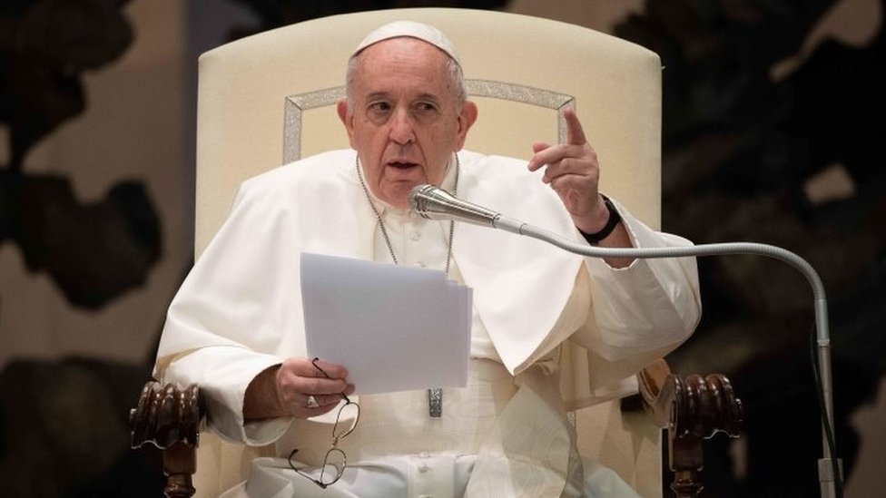 Por: Cortesía Papa Francisco pide disculpas a comunidad LGBT