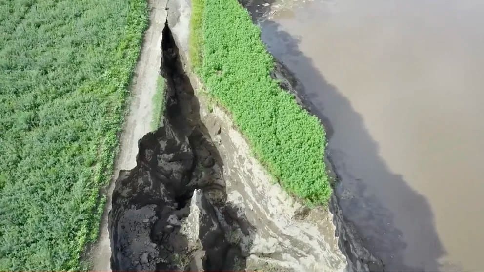 Por: Cortesía Lula Pineda Cumple 2 años el socavón de Santa María Zacatepec en Juan C. Bonilla